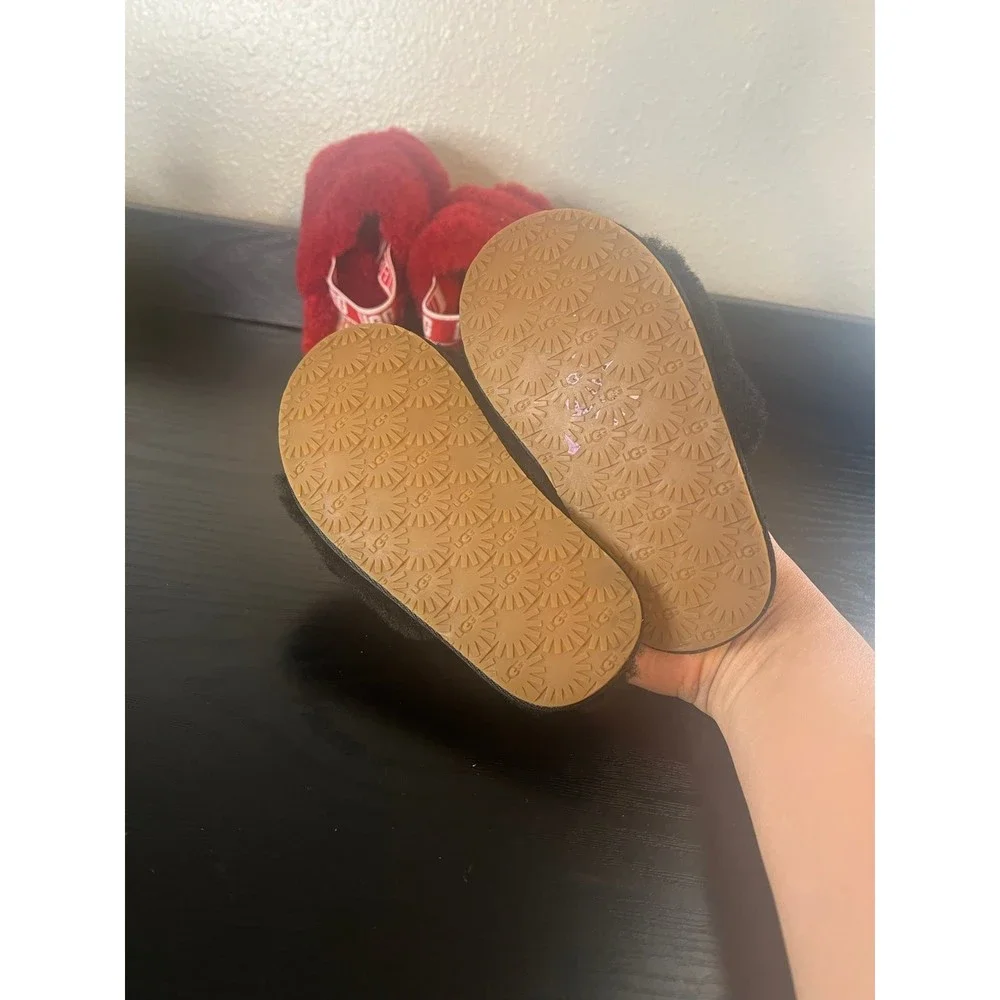 Ugg Fluff Yeah Slippers Set of 2 Size 10